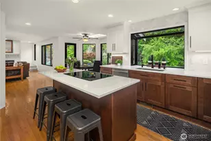 24520 NE 11th Pl, Sammamish, WA 98074 - Photo 10