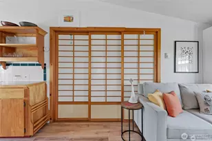 2727 Fairview Ave E, Seattle, WA 98102 - Photo 6