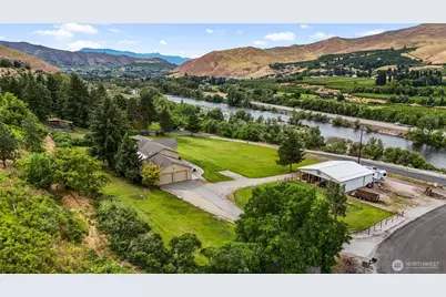 2049 Sleepy Hollow Road, Wenatchee, WA 98801 - Photo 38