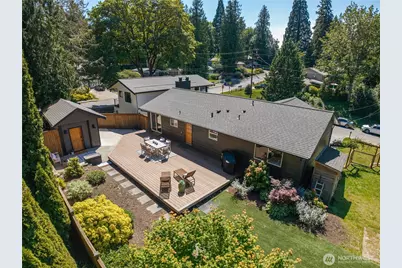 19927 89th Place W, Edmonds, WA 98026 - Photo 32