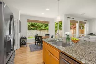 27422 SE 8th Pl, Sammamish, WA 98075 - Photo 16