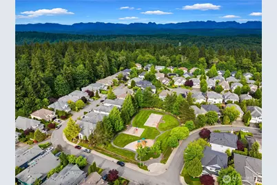 27422 SE 8th Place, Sammamish, WA 98075 - Photo 38