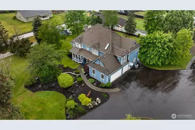 2319 183rd Street Ct E, Tacoma, WA 98445 - Photo 2
