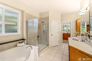 13718 58th St SE, Snohomish, WA 98290 - Photo 24