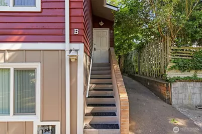 8701 72nd Avenue Ct SW, Lakewood, WA 98499 - Photo 2
