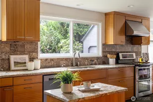 15104 Sunrise Drive NE, Bainbridge Island, WA 98110 - Photo 6