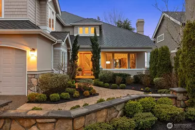 2211 204th Place NE, Sammamish, WA 98074 - Photo 2