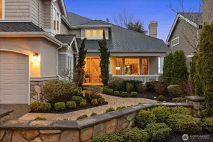 2211 204th Pl NE, Sammamish, WA 98074 - Photo 2