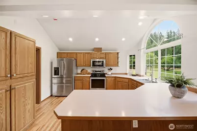 221 Russell Road, Snohomish, WA 98290 - Photo 14