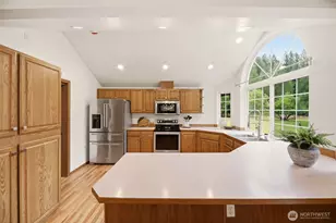 221 Russell Rd, Snohomish, WA 98290 - Photo 14
