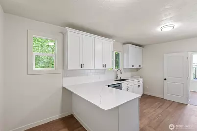 621 S Pine Street, Tacoma, WA 98405 - Photo 12