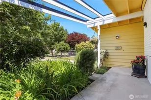 4718 48th Ave SW, Seattle, WA 98116 - Photo 2