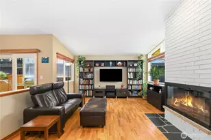 4718 48th Ave SW, Seattle, WA 98116 - Photo 8