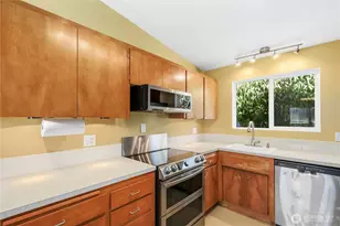 4718 48th Ave SW, Seattle, WA 98116 - Photo 12