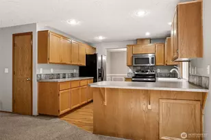 11412 NW 7th Ct, Vancouver, WA 98685 - Photo 10