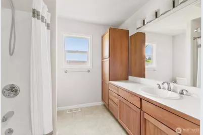 1149 Aaron Drive #B, Lynden, WA 98264 - Photo 14