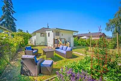 811 W Hazel Street, Mount Vernon, WA 98273 - Photo 1