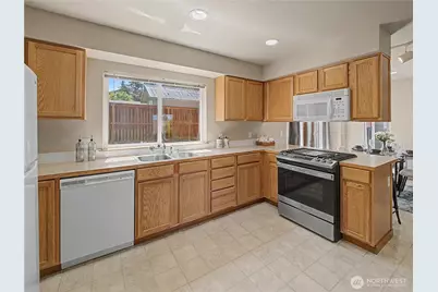 1613 Morris Avenue S, Renton, WA 98055 - Photo 10
