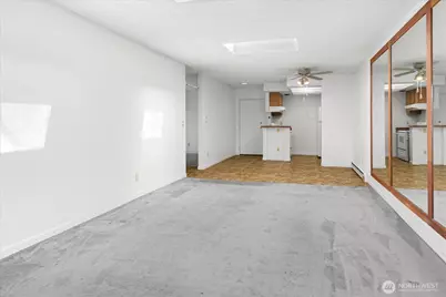 14645 NE 34th Street #C24, Bellevue, WA 98007 - Photo 12