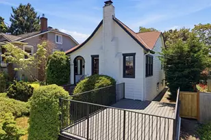 4809 SW Findlay St, Seattle, WA 98136 - Photo 4
