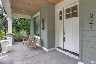 221 Shadow Ave NE, Renton, WA 98059 - Photo 2