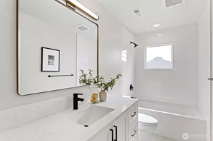 4116 NE 60th St, Seattle, WA 98115 - Photo 8