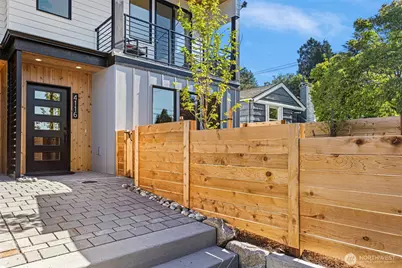 4116 NE 60th Street, Seattle, WA 98115 - Photo 4