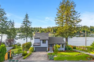 240 SE Mallard Beach Ln, Shelton, WA 98584 - Photo 4