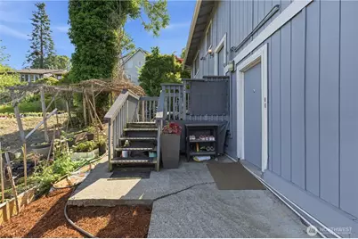 3824 23rd Avenue SW, Seattle, WA 98106 - Photo 6