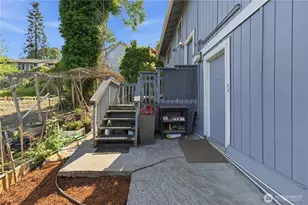 3824 23rd Ave SW, Seattle, WA 98106 - Photo 6