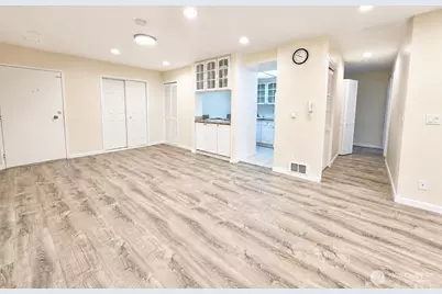 14605 34th Street NE #h19, Bellevue, WA 98007 - Photo 4