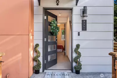 2301 NE 86th Street, Seattle, WA 98115 - Photo 2