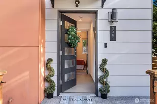 2301 NE 86th St, Seattle, WA 98115 - Photo 2