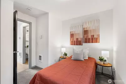 2301 NE 86th Street, Seattle, WA 98115 - Photo 4