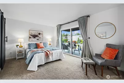 6225 Lake Washington Boulevard NE #402, Kirkland, WA 98033 - Photo 14