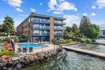 6225 Lake Washington Boulevard NE #402, Kirkland, WA 98033 - Photo 1
