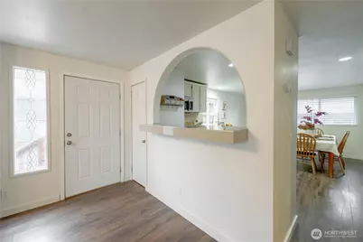 4404 Terrace Drive #10, Everett, WA 98203 - Photo 2