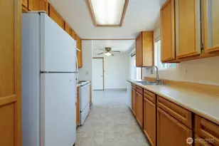 2619 SW 332nd Pl, Federal Way, WA 98023 - Photo 10