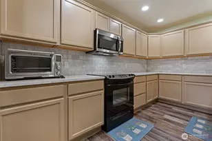 6225 S Puget Sound Ave, Tacoma, WA 98409 - Photo 16