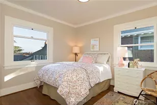 2406 Bigelow Ave N, Seattle, WA 98109 - Photo 24