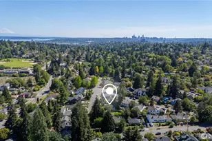 8221 23rd Ave NE, Seattle, WA 98115 - Photo 26