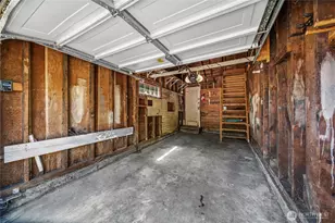 8221 23rd Ave NE, Seattle, WA 98115 - Photo 22