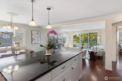 300 2nd Avenue N #2H, Edmonds, WA 98020 - Photo 14