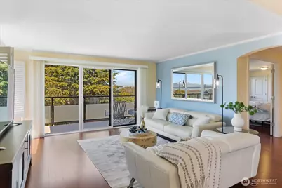 300 2nd Avenue N #2H, Edmonds, WA 98020 - Photo 6