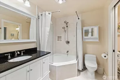 300 2nd Avenue N #2H, Edmonds, WA 98020 - Photo 20
