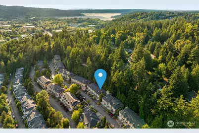 23300 SE Black Nugget Road #E6, Issaquah, WA 98029 - Photo 24