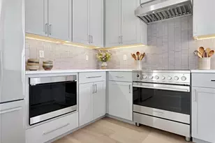 1410 B N 47th St, Seattle, WA 98103 - Photo 14