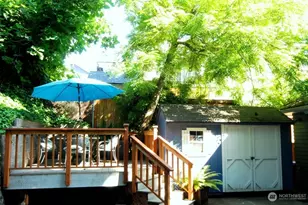 3911 1st Ave NE, Seattle, WA 98105 - Photo 26