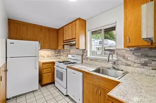 5246 Yearley Dr NE, Olympia, WA 98516 - Photo 14