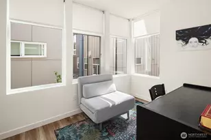 2404 Dexter Ave N, Seattle, WA 98109 - Photo 12